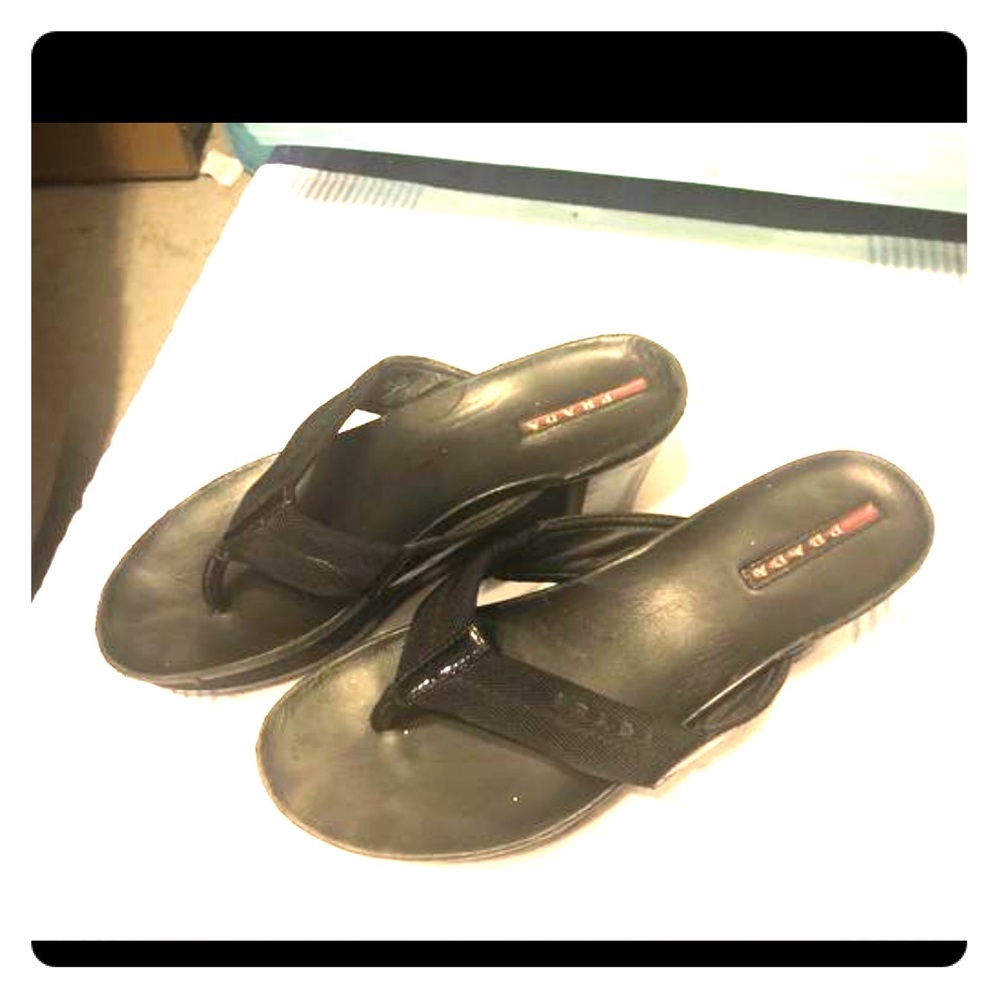 Prada sandals size 38 (8)